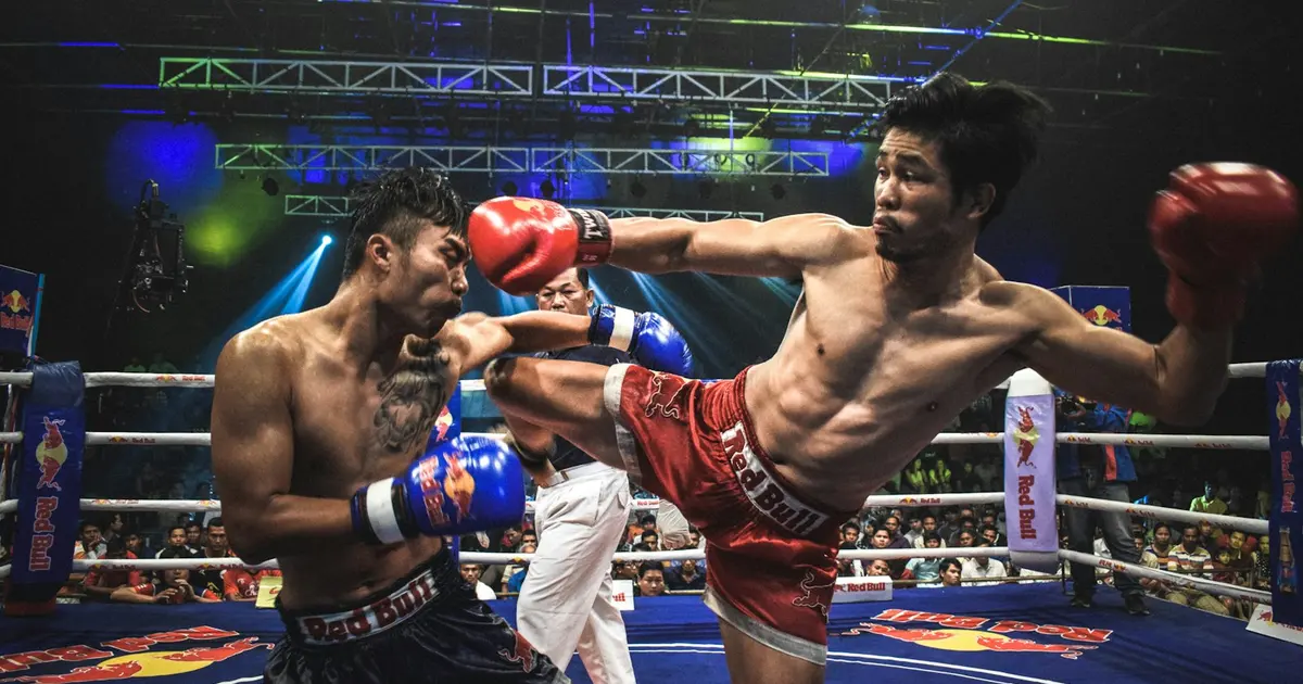 Muay Thai Clinch Control: Dominate Your Opponent Up Close