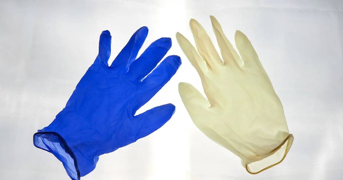 How to Size MMA Gloves: Perfect Fit for Safety and Control