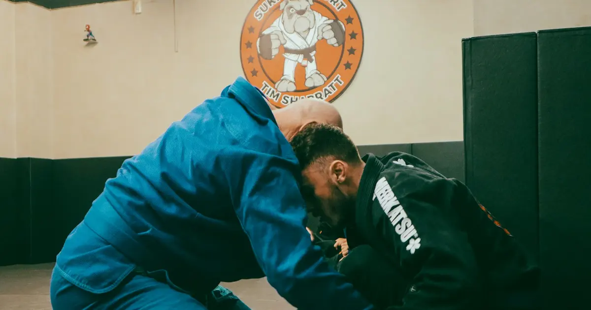Perfect MMA Mouthguard Fitting Guide: Custom vs Stock