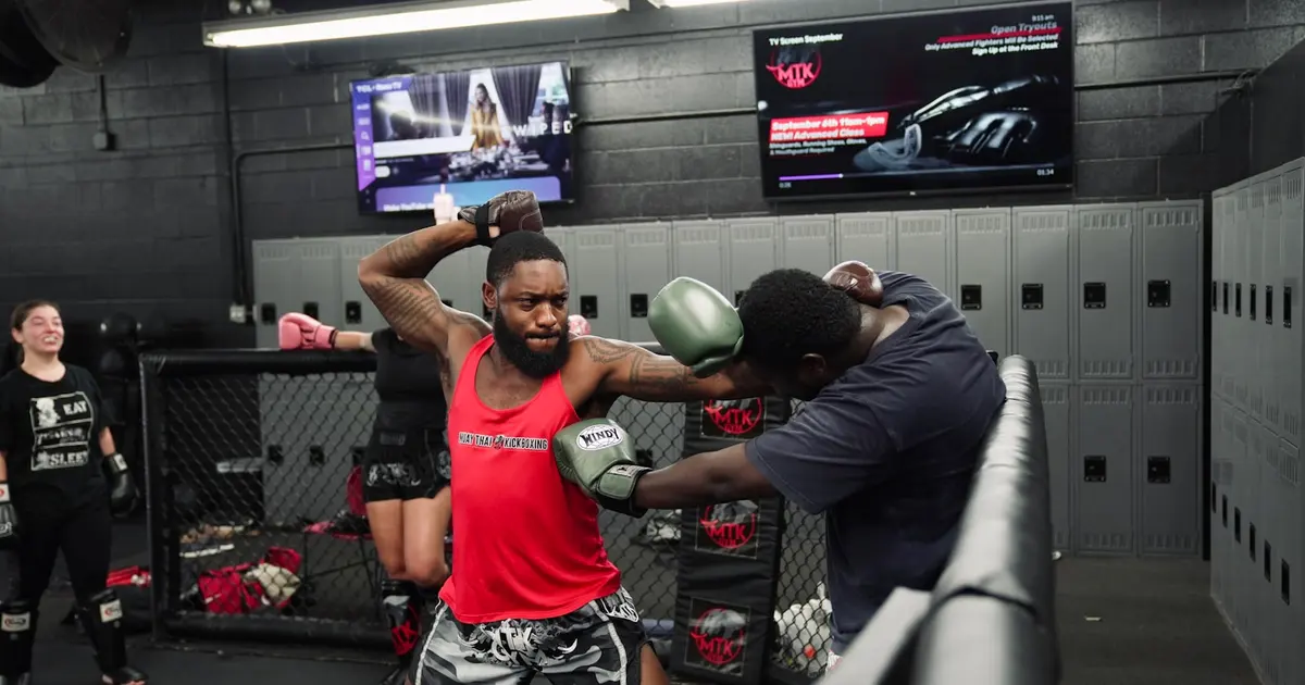 MMA Core Strength Exercises: Power Up Your Takedowns and Strikes