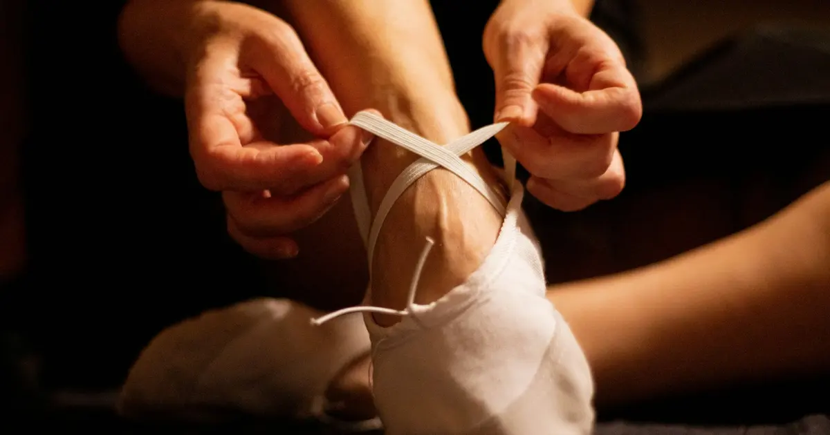Beginner’s Guide to Proper Hand Wrapping for MMA Sparring and Training